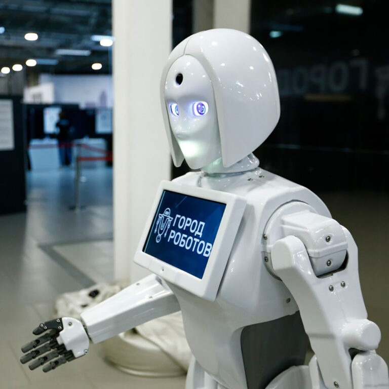 Робот-аниматроник KiKi - Аренда и продажа роботов