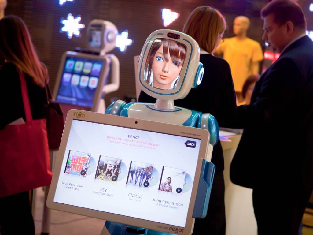 Роботы на выставке «Дизайн и реклама» 2014