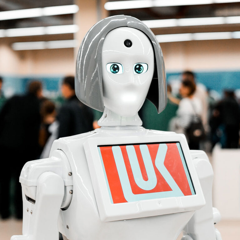 Робот-аниматроник KiKi - Аренда и продажа роботов
