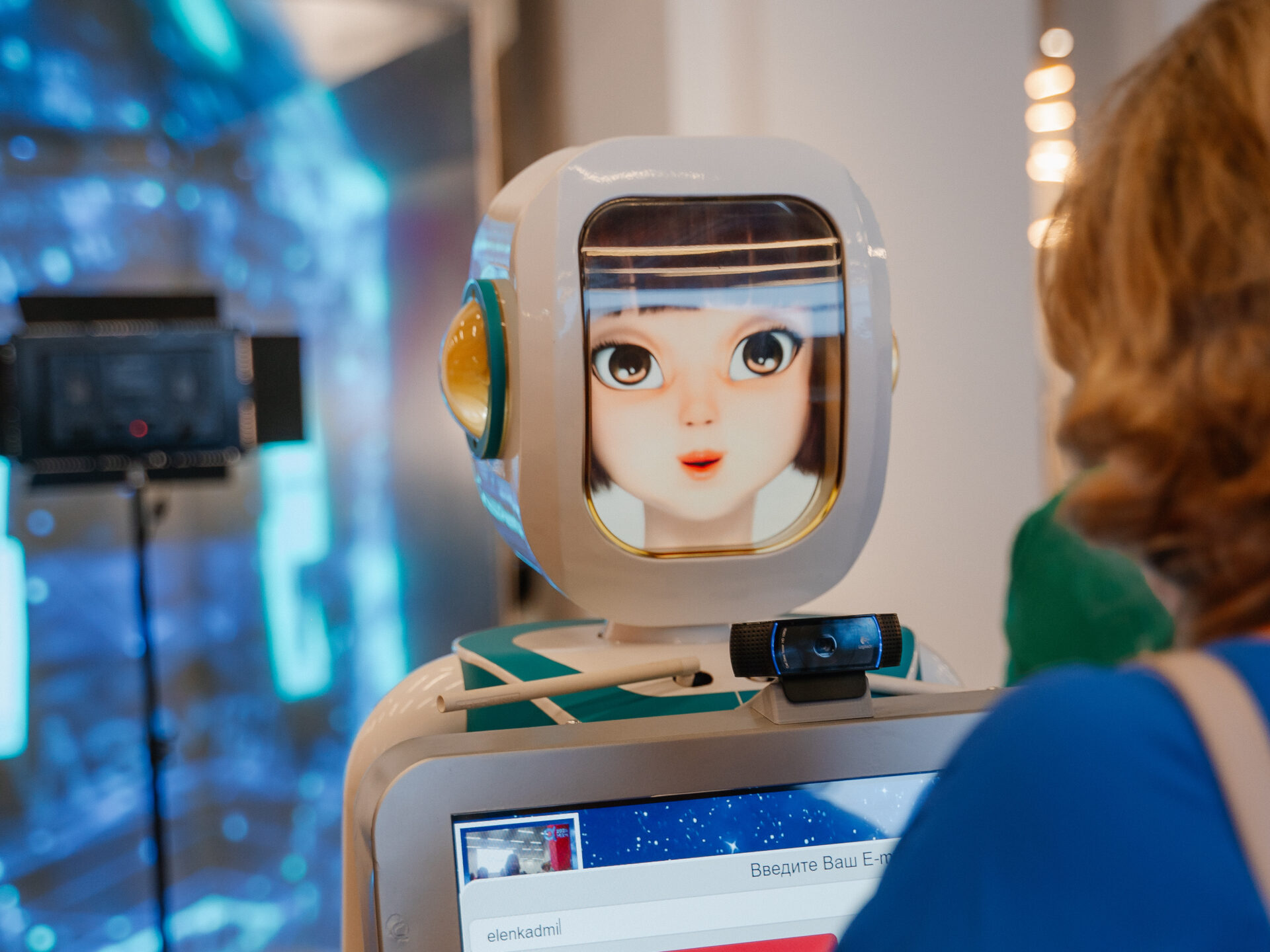 Как работает система распознавания лиц у робота и зачем она нужна бизнесу